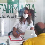 Ana Deza con Eulogio en una de las visitas de seguimiento del servicio SPD